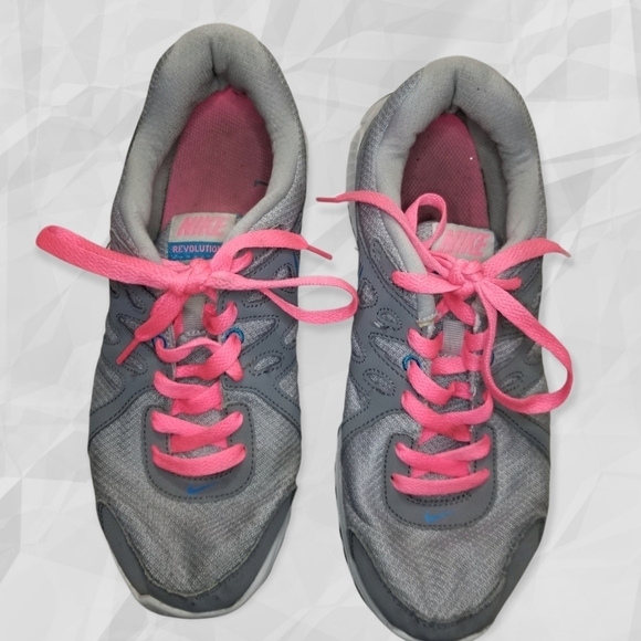 Nike Women's Revolution 2 Running Shoes 9 - Picture 4 of 9